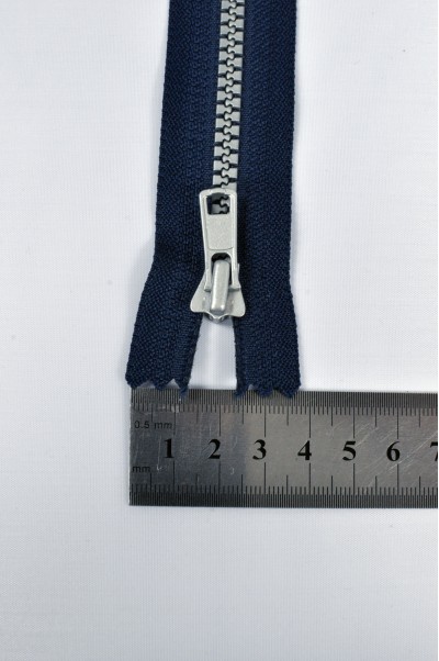 ZIP001 5號拉鏈  仿金屬樹脂拉鏈  單頭銀色拉鏈   密尾拉鏈 不設單獨拉鍊訂購 正面照